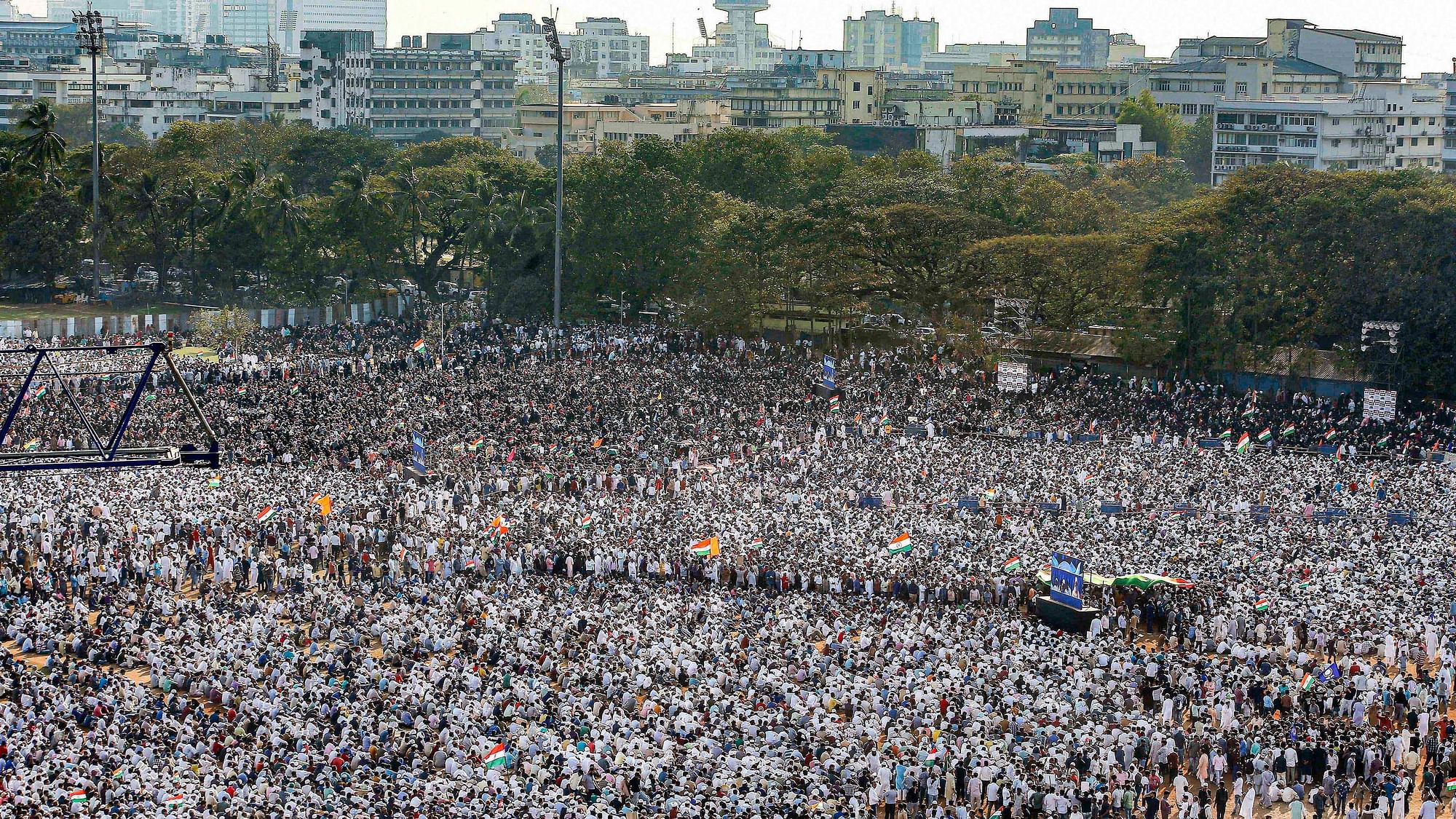 Massive Protest At Mumbai’s Azad Maidan Warns People Against Imminent NPR