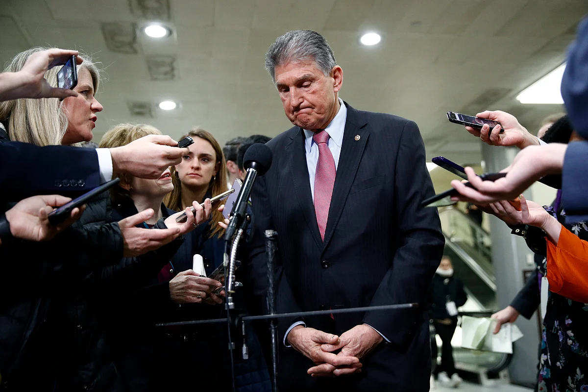 Joe Manchin speaks with reporters after President Donald Trump was acquitted in an impeachment trial on Wednesday, 5 Feb 2020.