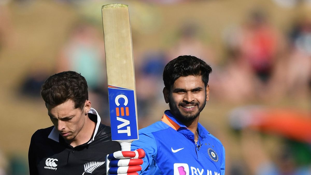 The Black Caps chased down their highest-ever total in ODI cricket at Seddon Park.