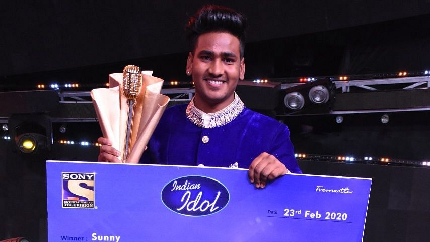 Sunny Hindustani being crowned as winner for the 11th season of <i>Indian Idol</i>