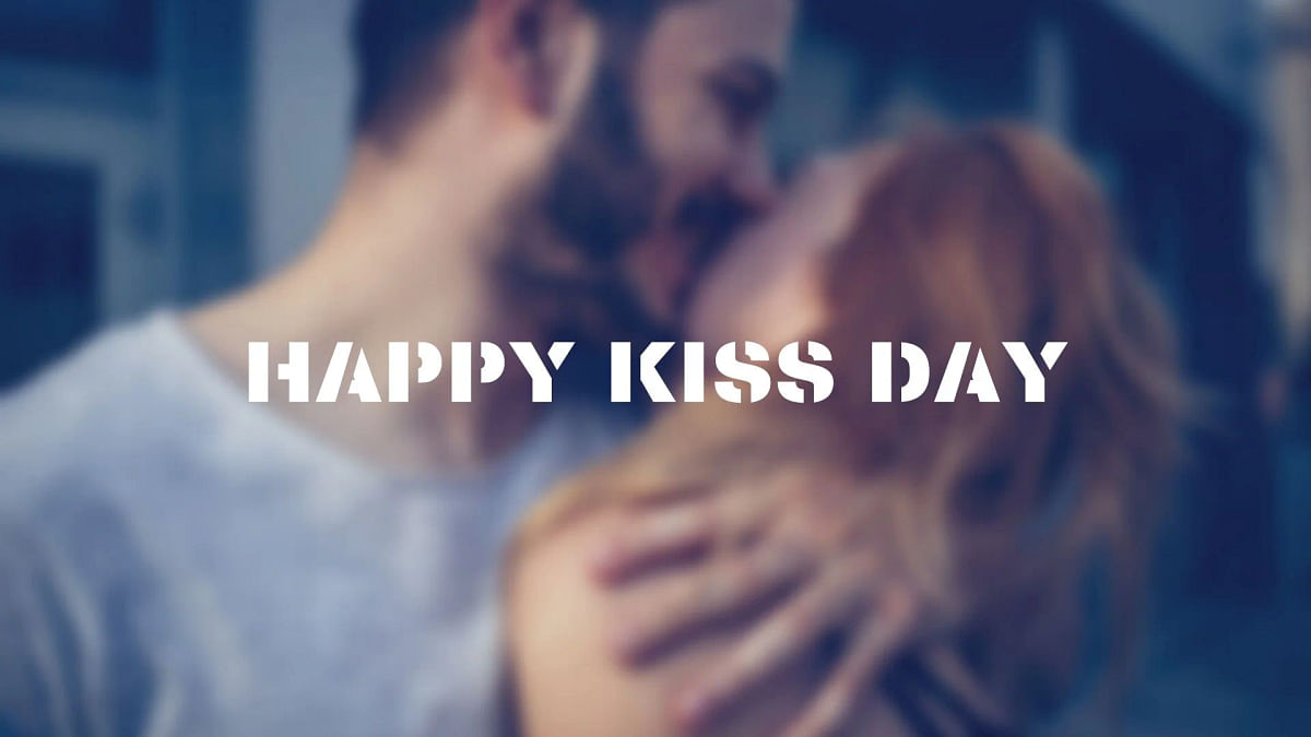 Happy Kiss Day 2021 Quotes in English and Hindi. Kiss Day Images ...