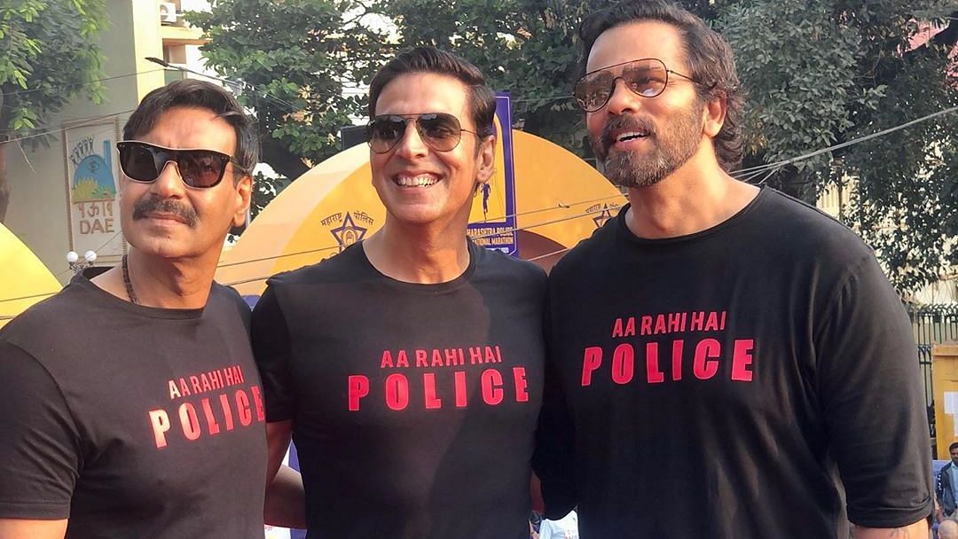 Ajay Devgn, Akshay Kumar and Rohit Shetty take part in Maharashtra Police International Marathon.