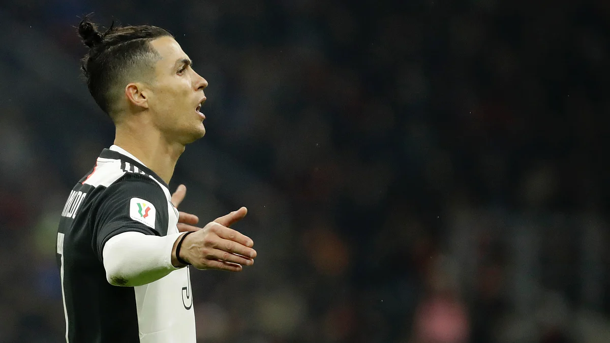 Ronaldo Rescues 1-1 Draw for Juventus at Milan in Semi-Final