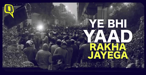 Aamir Aziz delivers a powerful rendition of his poem ‘Sab yaad rakha jayega, sab kuch yaad rakha jayega’.