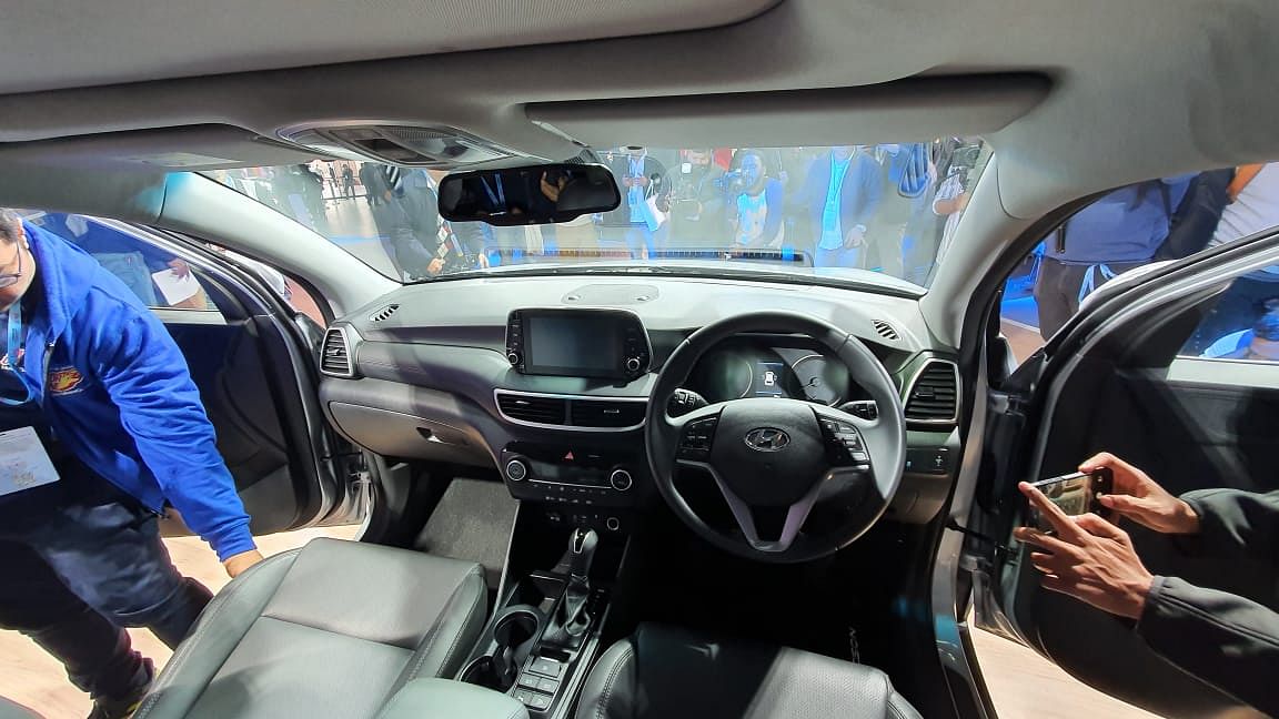 Hyundai Tucson Facelift showcased at Auto Expo 2020.
