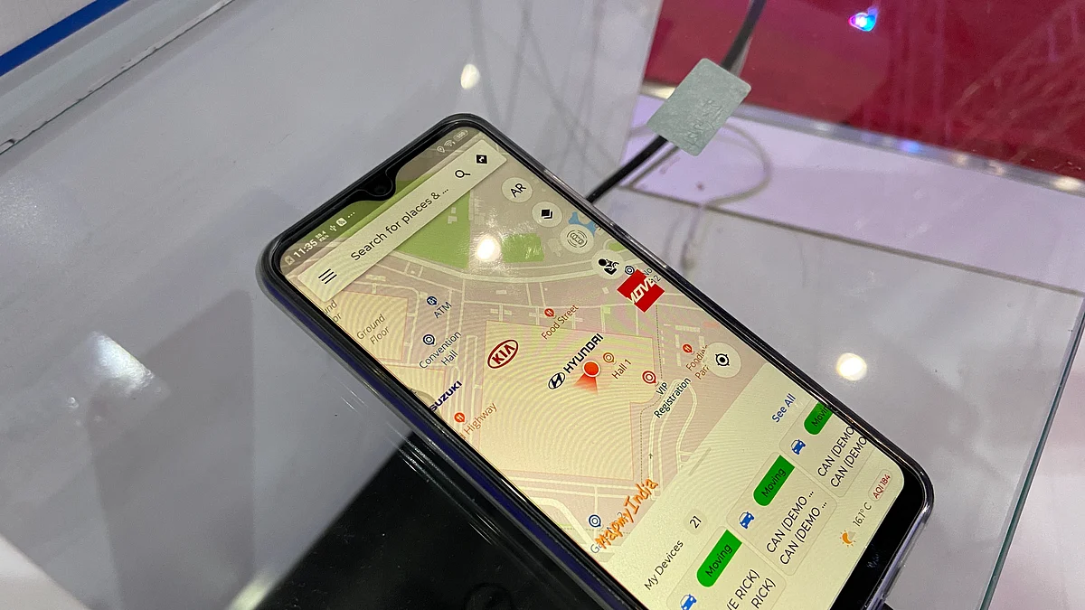 Move app can be used on Android or iOS device.