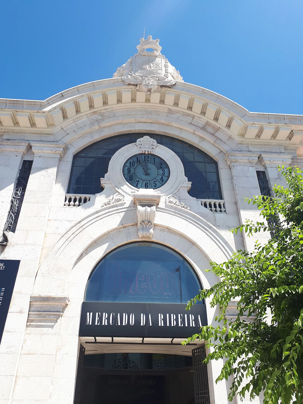 Mercado Da Ribeira.