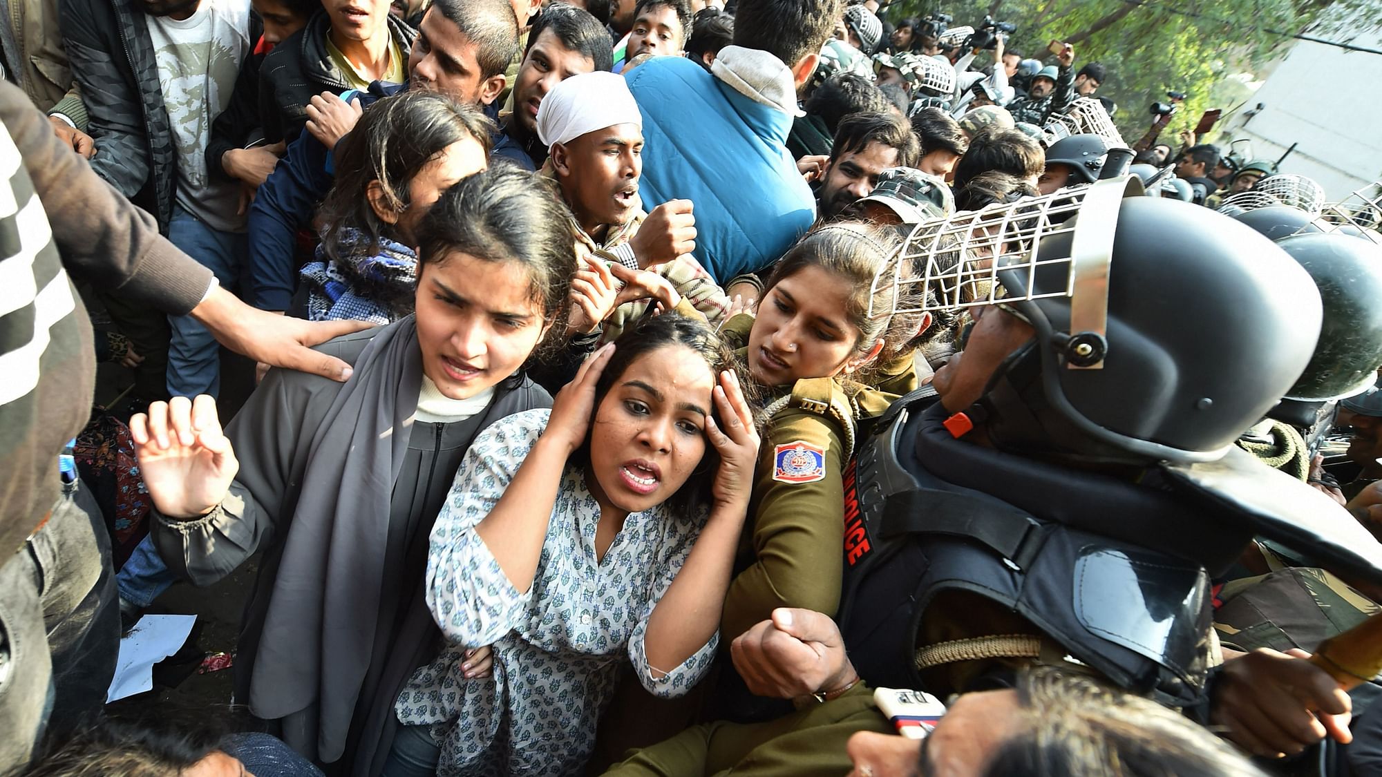 The police on Monday, 10 February, pushed back hundreds of protesters after stopping their protest march in Delhi’s Okhla.