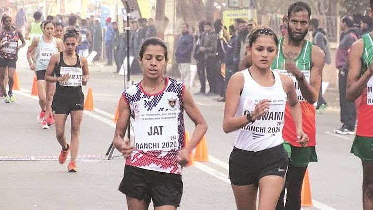  Bhawan Jat (left) clocked 1:29:54 to obliterate the two-year-old national record of Delhi’s Baby Soumya at the National Championships in Ranchi on Saturday.