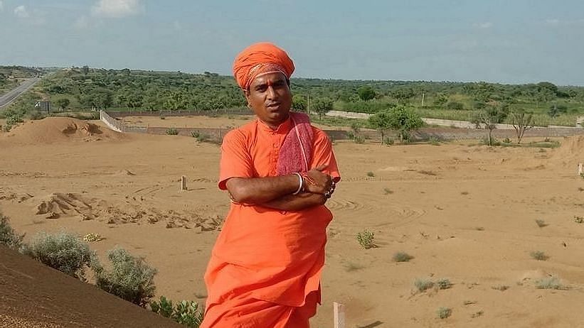 Ranjit Bachchan, Hindu Outfit leader