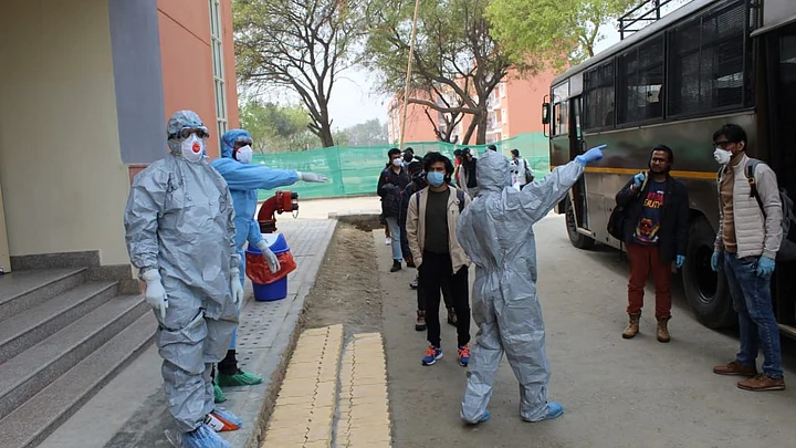 COVID-19: 4 With ‘Home Quarantine’ Stamp Deboarded From Maha Train