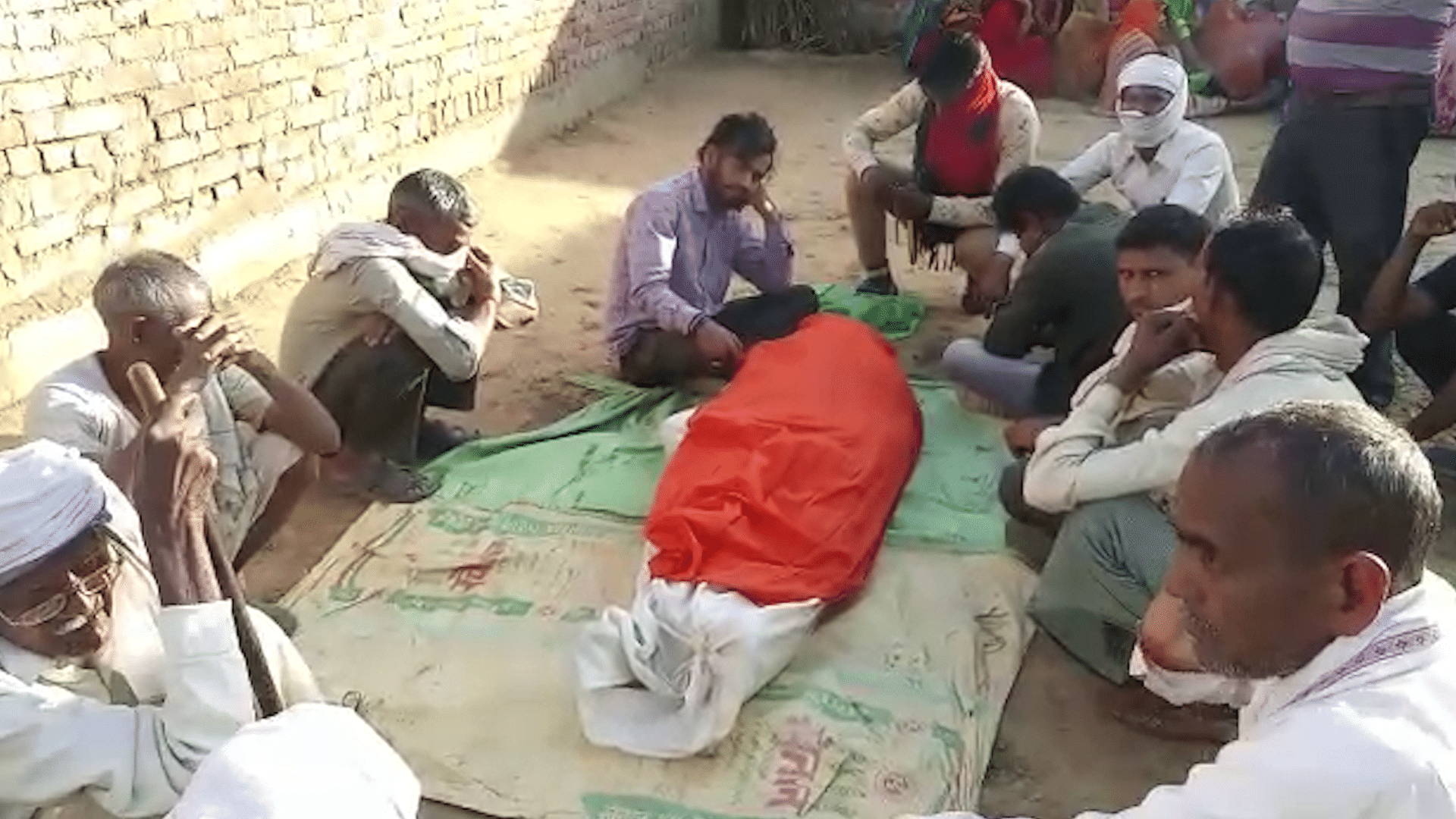 Man Walking From Delhi To MP Dies In Agra