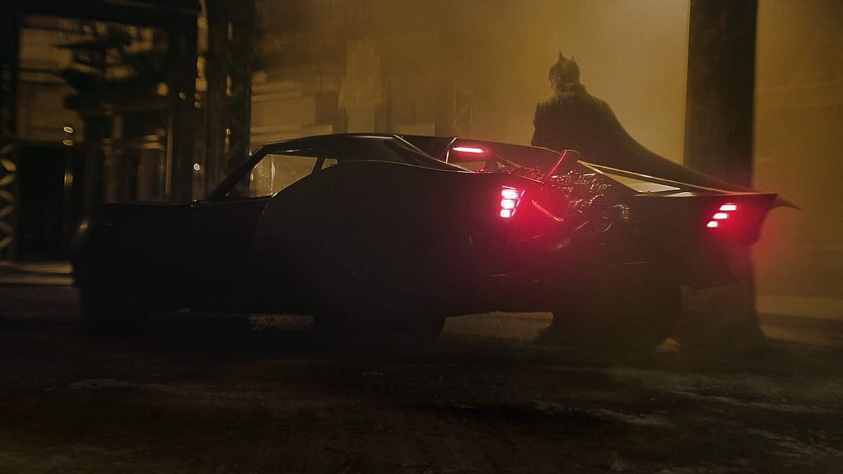 ‘The Batman’ Dir Reveals First Look of  Old School Batmobile