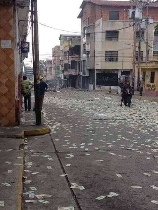 One of the images dates back to March 2019 and is from Merida in Venezuela.