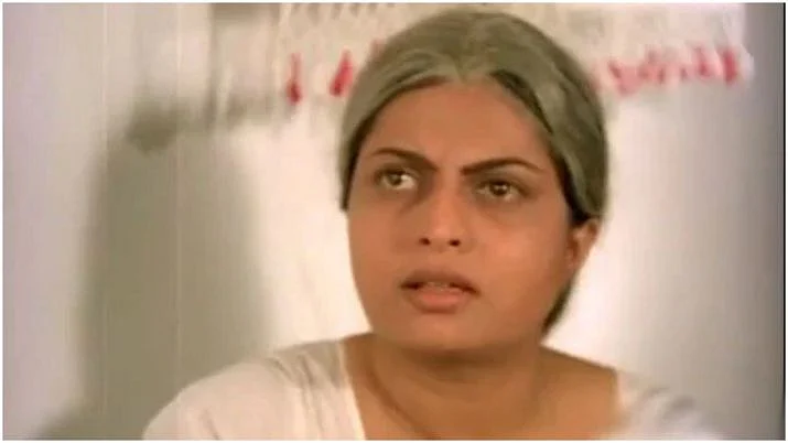 Gita Siddarth was married to TV presenter Siddharth Kak of <i>Surabhi</i> fame. 