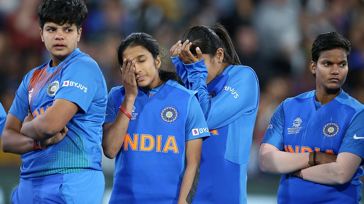 Chasing 185 for their maiden T20 World Cup win, India were all out for 99 in 19.1 overs against Australia.