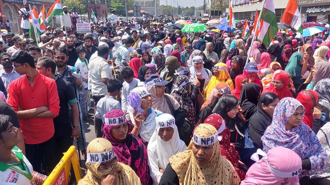 Amid coronavirus fears, at least 3,000 people took to the streets in Chennai to protest CAA and NRC.