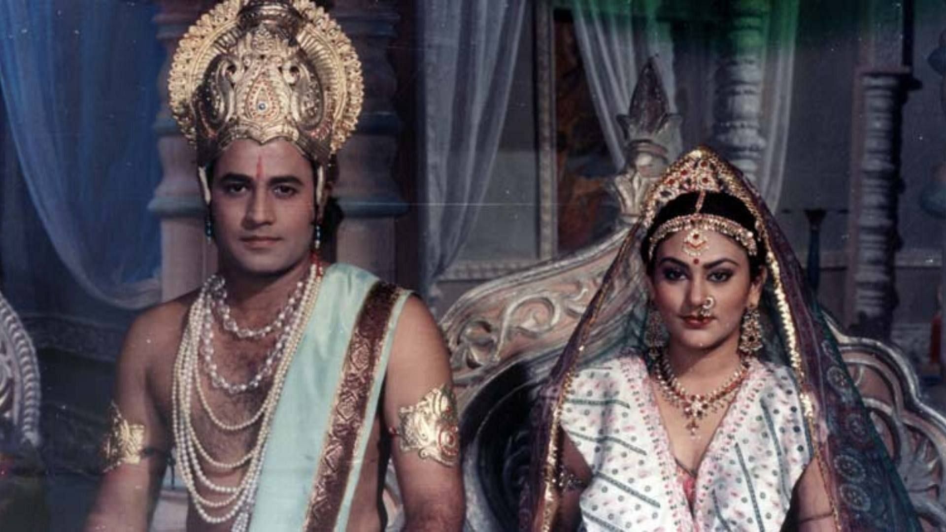 Arun Govil and Deepika as Ram and Sita in Ramanand Sagar’s&nbsp;<i>Ramayan</i>.