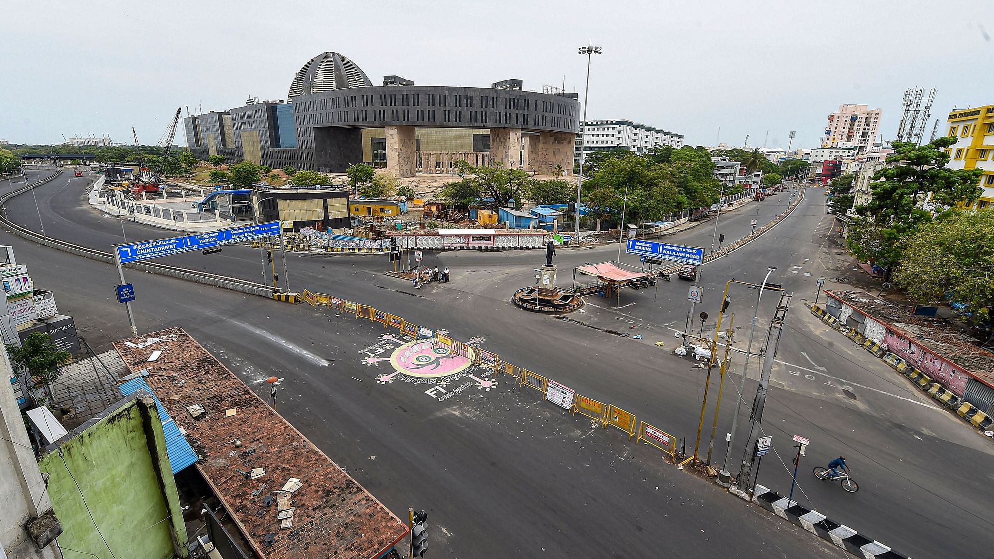 Chennai: A view of deserted roads during ongoing COVID-19 lockdown in Chennai Sunday, April 26, 2020.&nbsp;