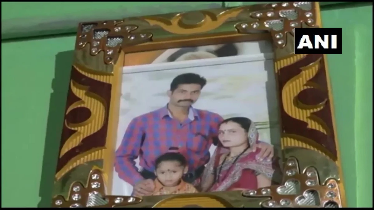 Widow of CAF Personnel Who Died in Bastar Donates 10,000 to COVID