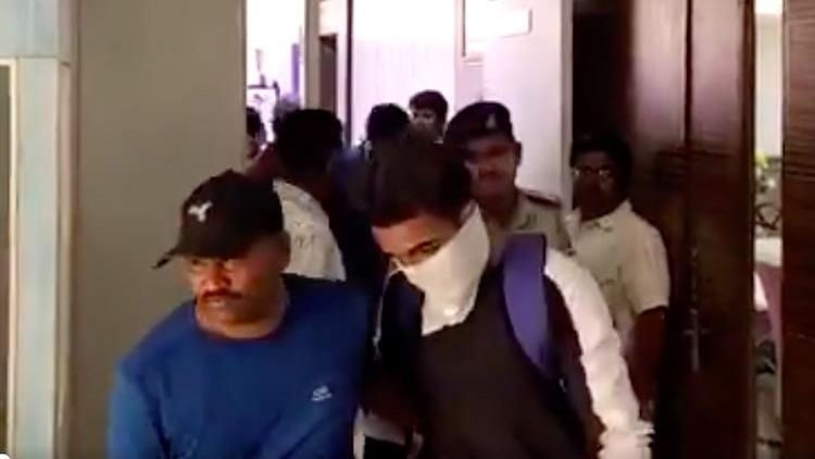 The Karnataka High Court has observed that no prima facie case of sedition was made out against the three students from Jammu and Kashmir, who were arrested in Hubballi.