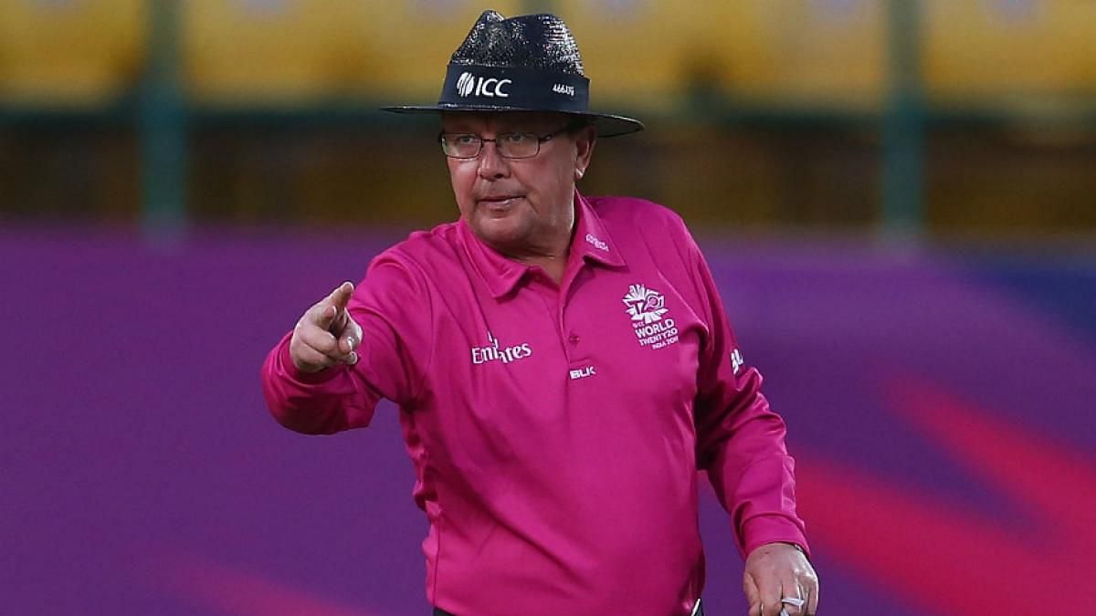 The TV official during the Aus-SA ball tampering match, Ian Gould has criticised the Aussie team.