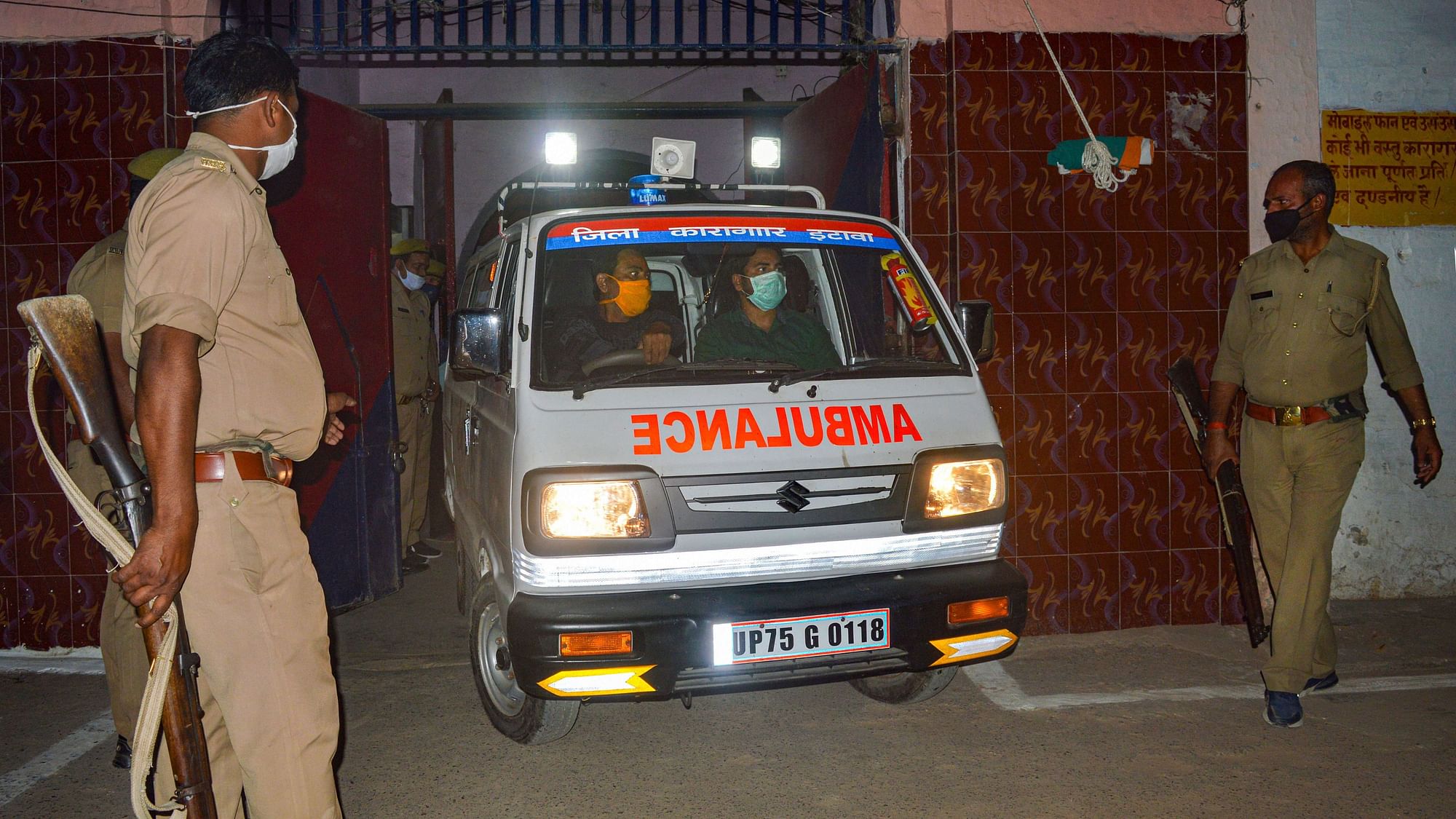 Amid the coronavirus pandemic, Uttar Pradesh’s ambulance service staff are working without safety kits.