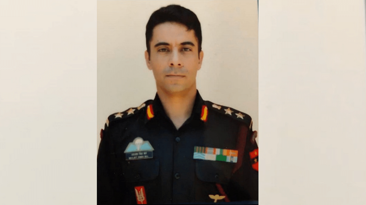 Parents of Army Hero Forced to Drive 2,000 km for His Last Rites