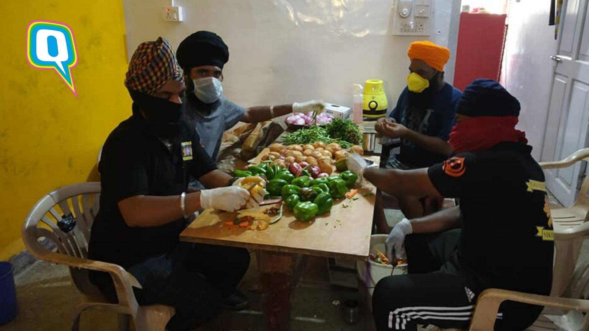 Goa Sikh Youth community prepares food for those affected by the lockdown.