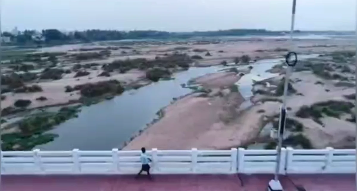 A local resident told that there are still so many homeless persons who retire for the night on the banks of the river.
