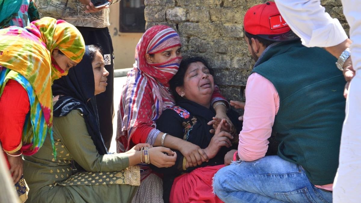 Dilshad’s family members break down at their home in Bangarh village in Himachal’s Una district.&nbsp;