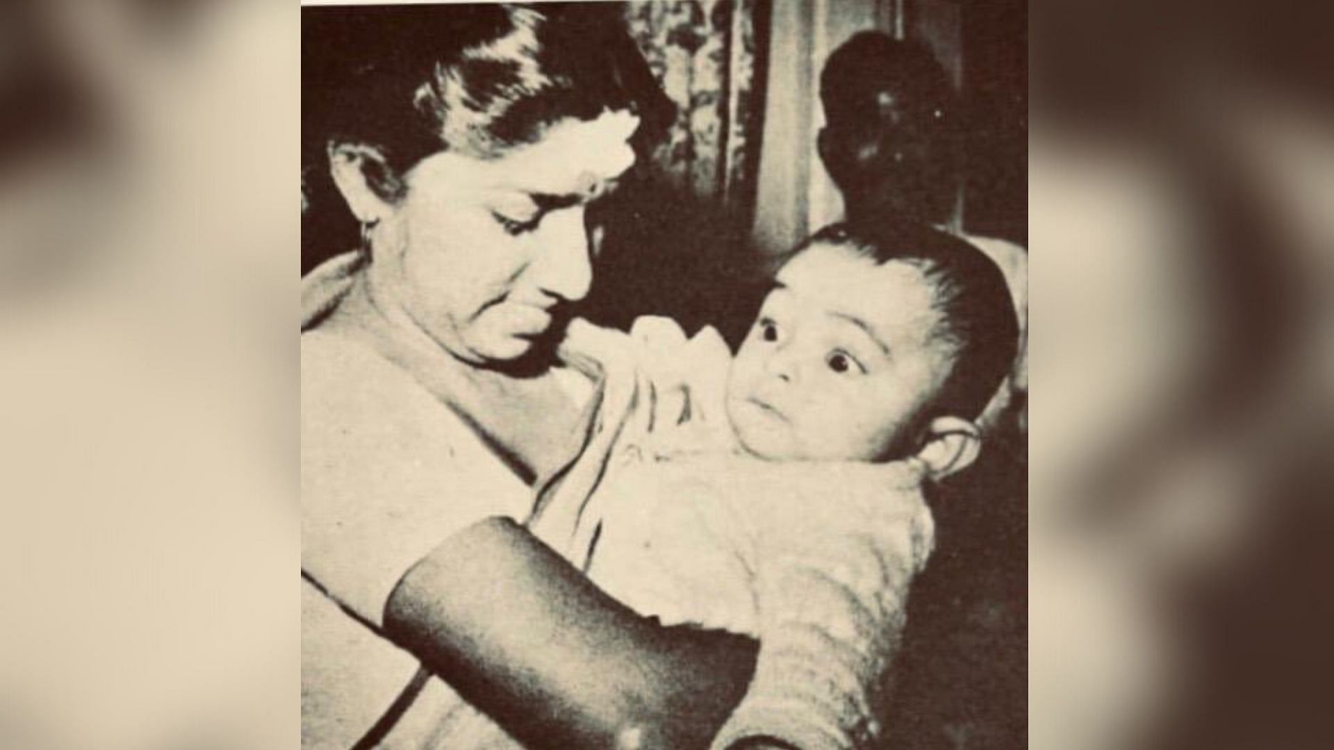 Lata Mangeshkar with a little Rishi Kapoor