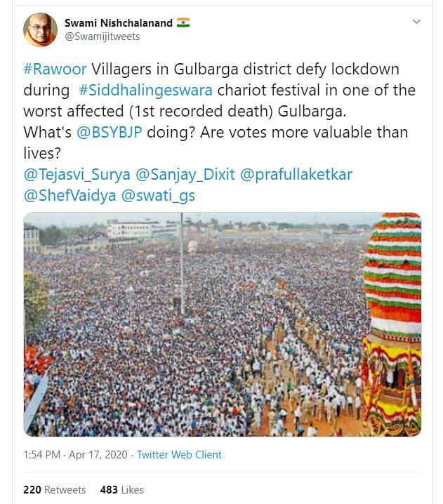 Although people did flout lockdown norms in Kalaburagi, the image which has been used is from 2017. 