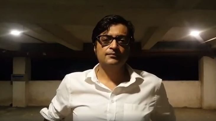 Republic TV anchor Arnab Goswami’s car was allegedly attacked by two people on a bike in Mumbai.