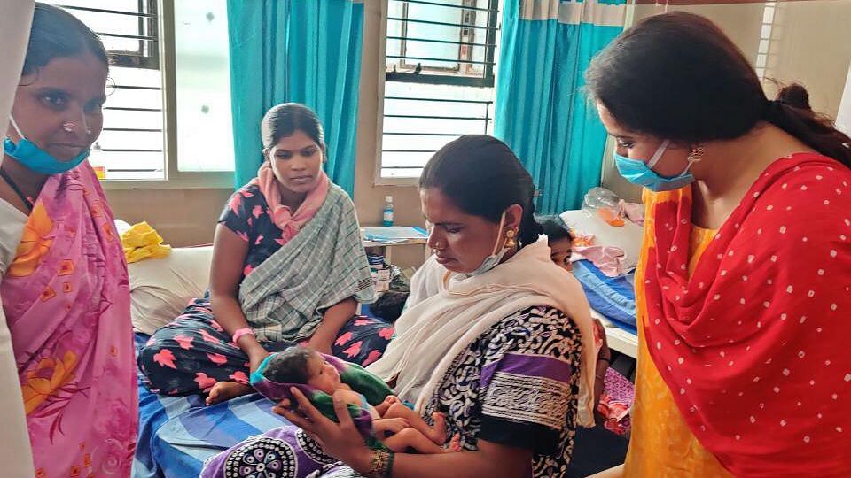 From fighting fire to getting a pregnant woman medical care, Karnataka’s citizens are setting great examples.