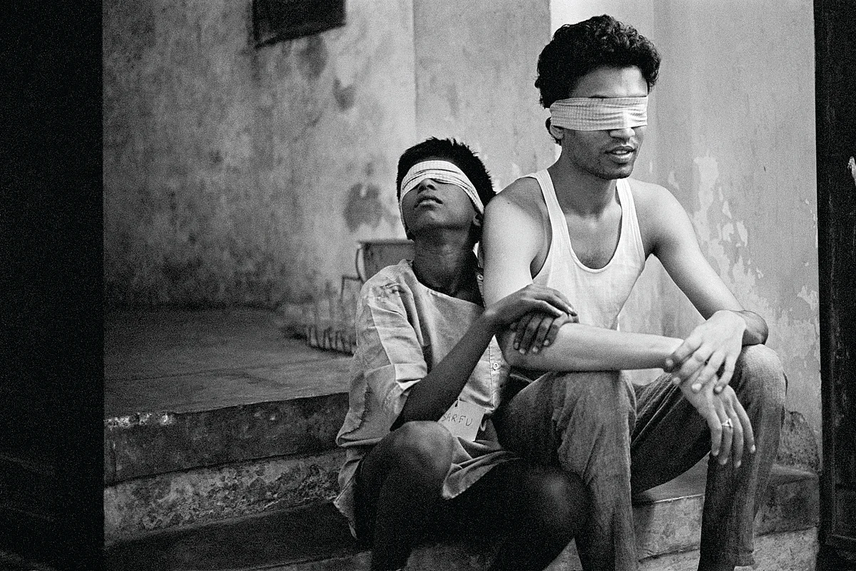 Sarfu and Irrfan in a workshop for <i>Salaam Bombay </i>in 1987.