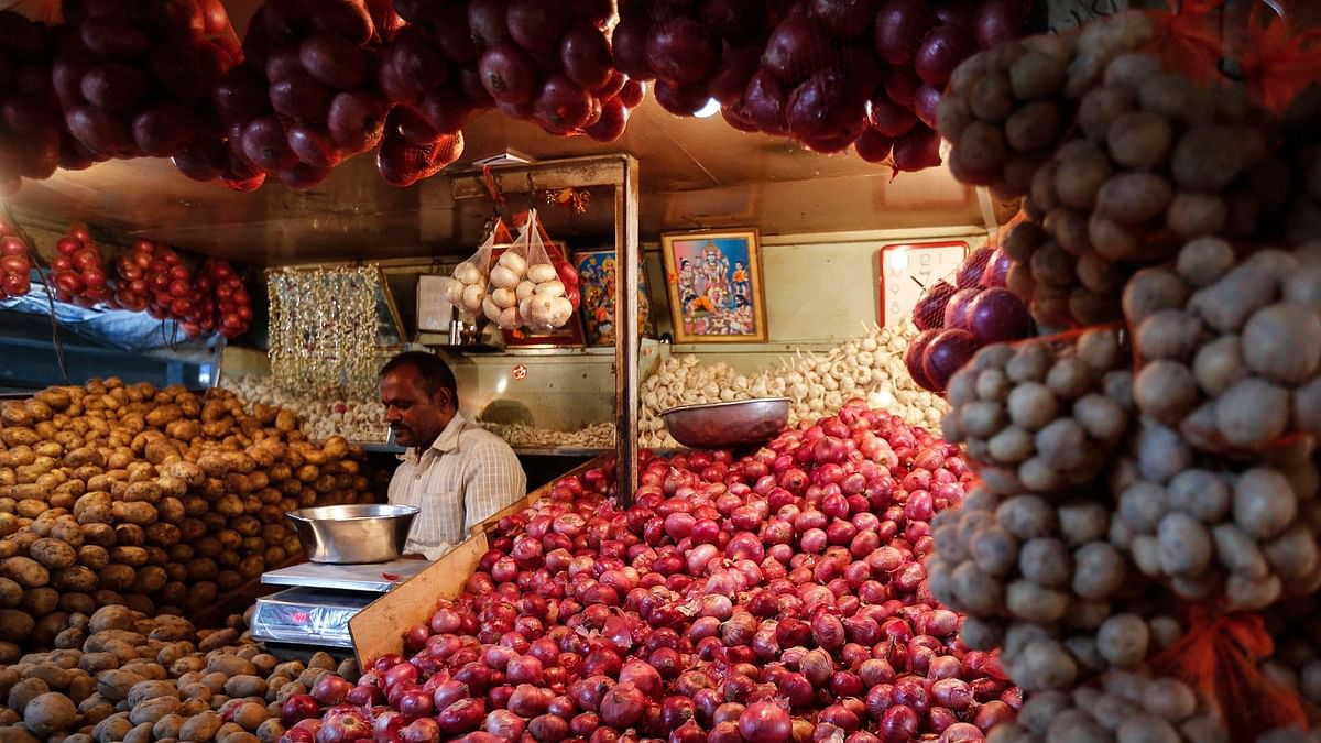India’s July Wholesale Inflation Falls 0.58%, Food Prices Soar