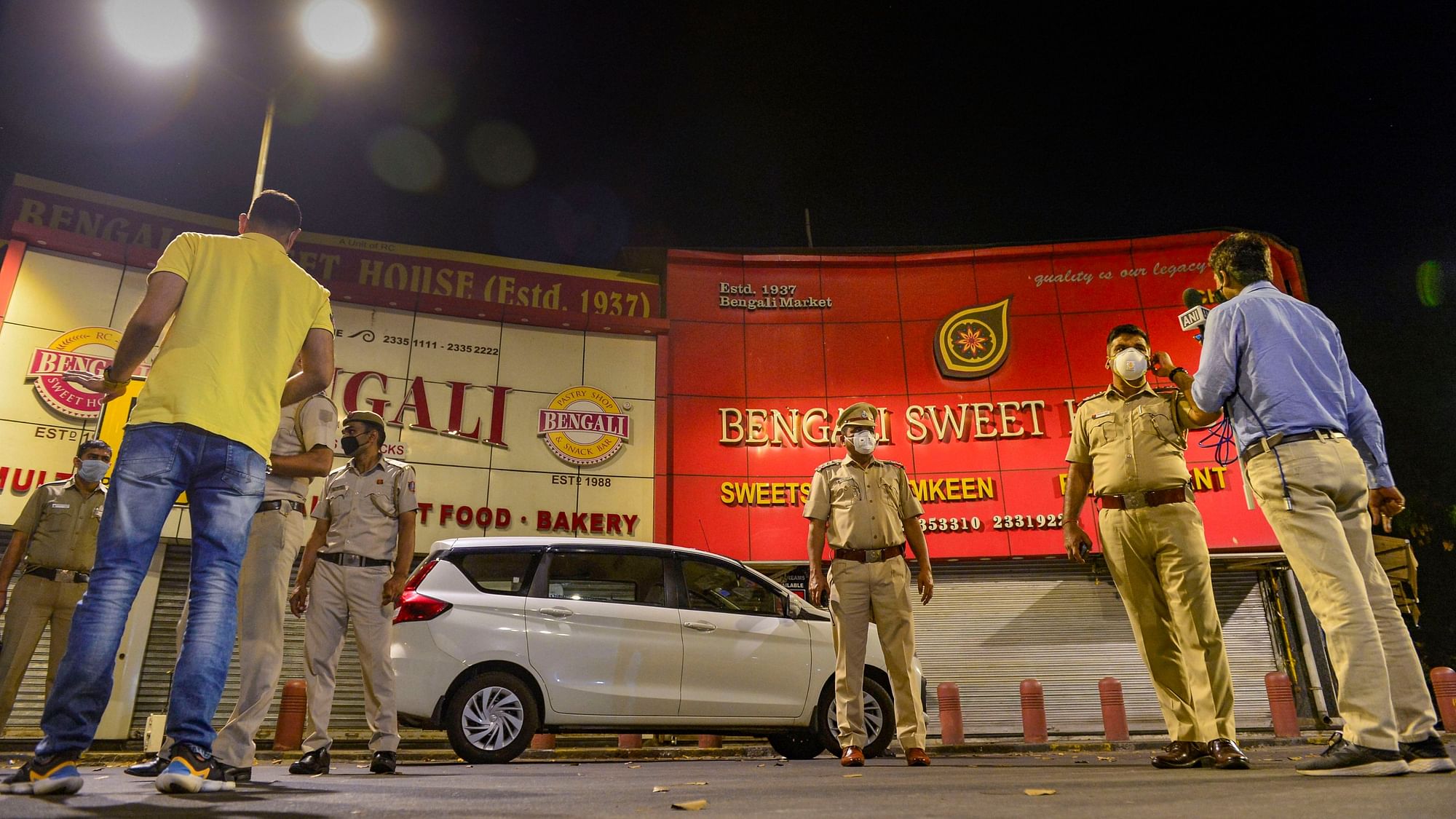 Delhi’s Bengali Market Sealed Over 3 COVID-19 Cases, Pastry Shop Under Scanner.