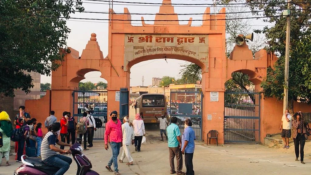 This is the entry to the Ghantaghar Ramlila Maidan where transport for those who want to return to Bihar were being arranged.