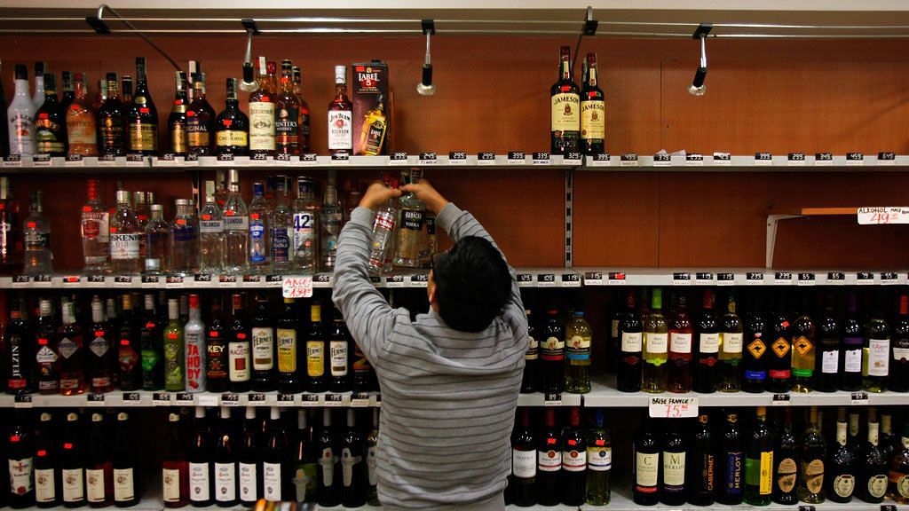 After Jharkhand, Odisha Govt Allows Home Delivery of Liquor