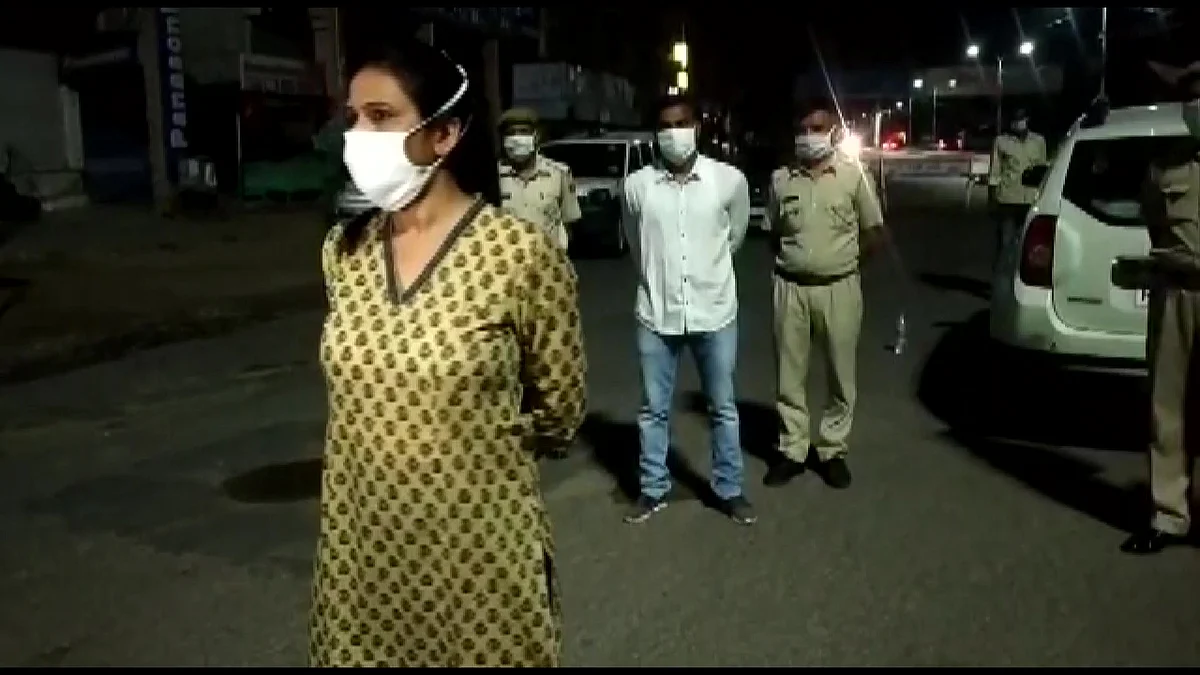 Jodhpur Cops Help Woman Give Birth After Car Breaks Down
