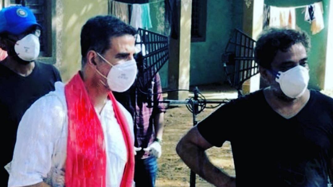 Akshay Kumar and R Balki on the sets of the ad film