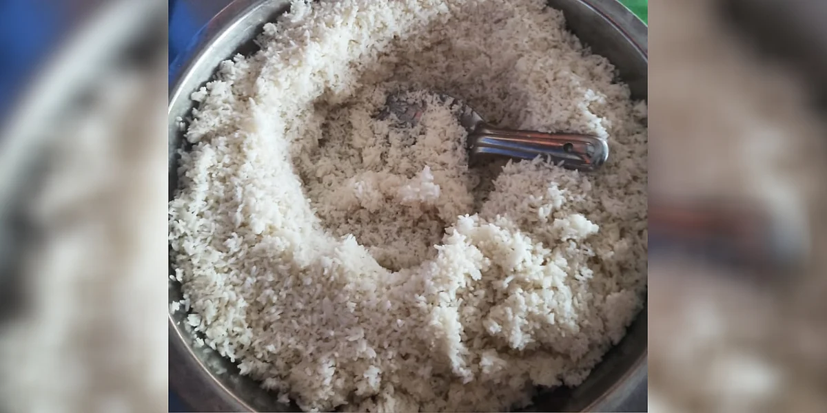 The students alleged the food was of poor quality.