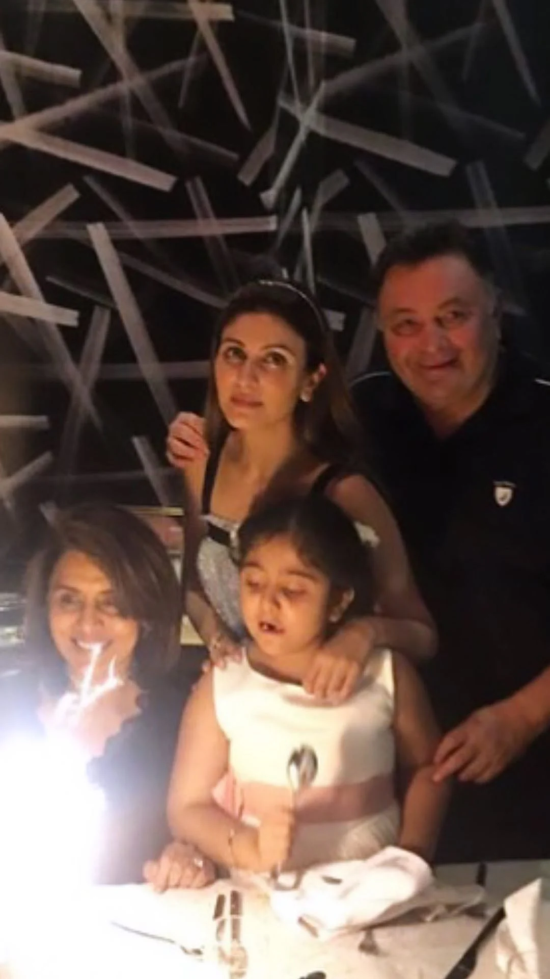 Neetu Remembers Rishi, Shares Throwback Pic of ‘Complete’ Family