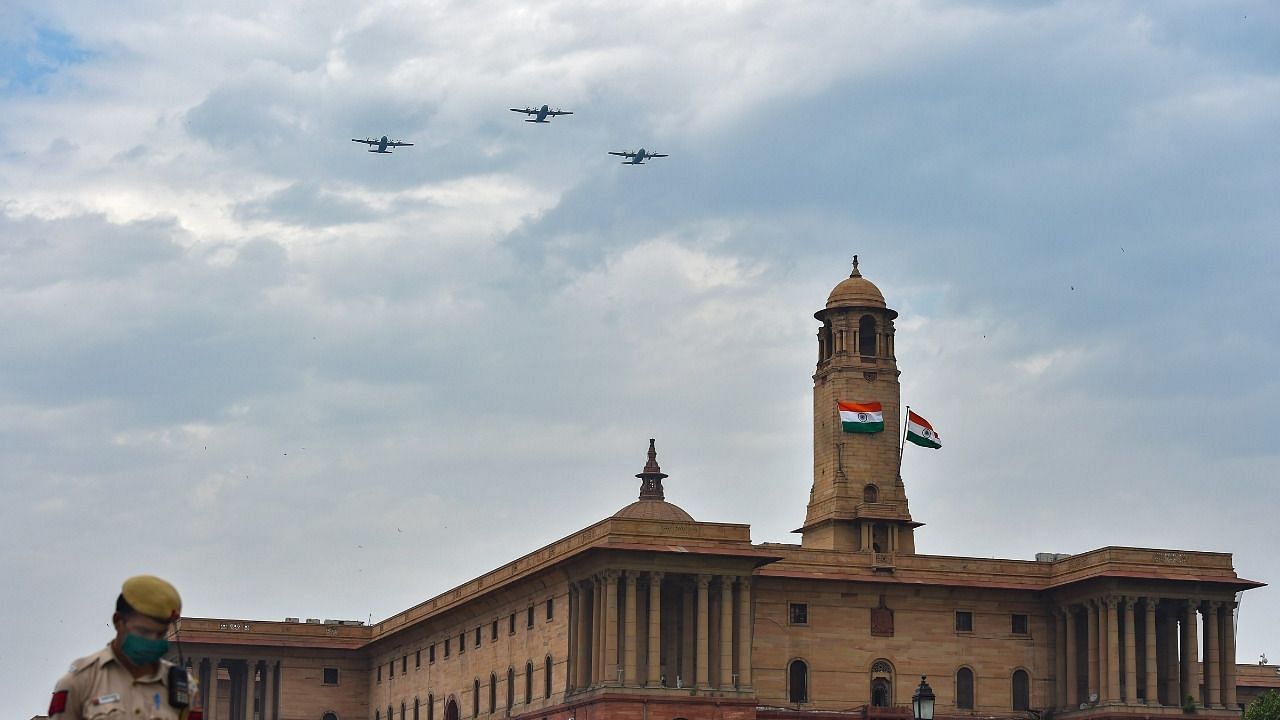 Apart from flypasts by the IAF aircraft, Indian Army bands will be performing at various medical colleges, hospitals, and other healthcare facilities. 