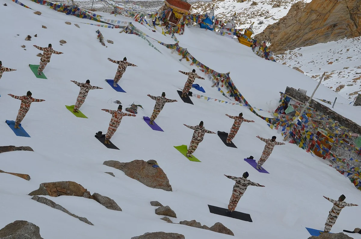 In Dangerous Terrain, ITBP Himveer Jawans Celebrate Int’l Yoga Day