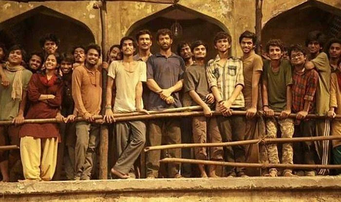 Hrithik Roshan on the sets of <i>Super 30</i>.