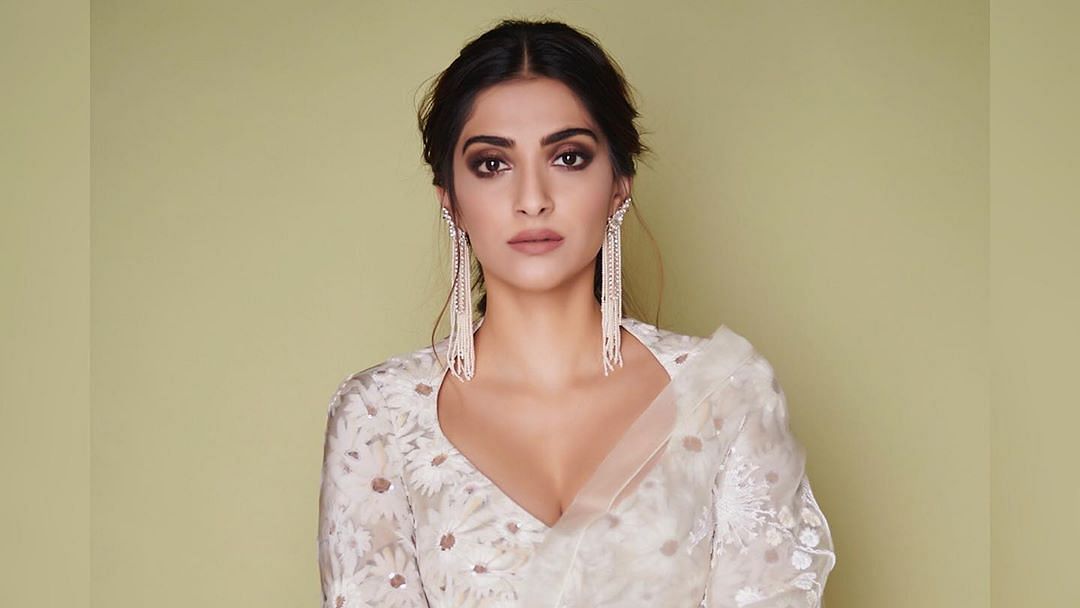 Sonam Kapoor is all set to star in Blind.