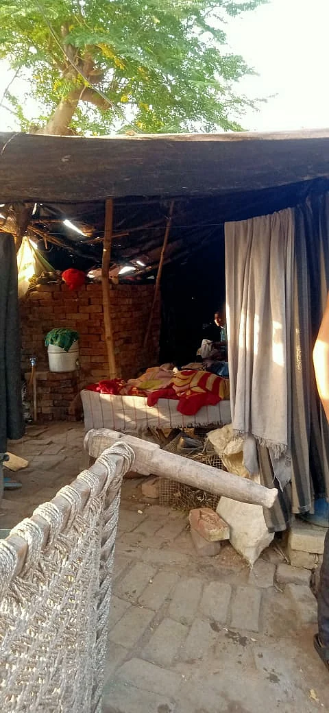 Semi-pucca homes in Rekha Mandi. 