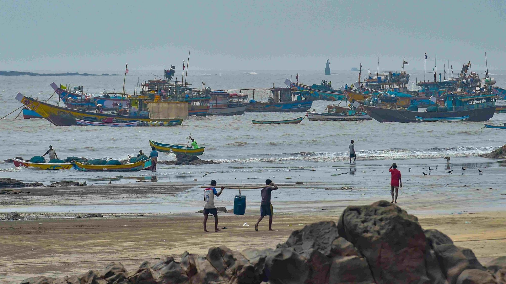 Fishing boats anchored at the shore following a warning by IMD for the fishermen to not enter the Arabian Sea as a precaution against Cyclone ‘Nisarga’, at Uttan beach in Thane on 1 June.&nbsp;